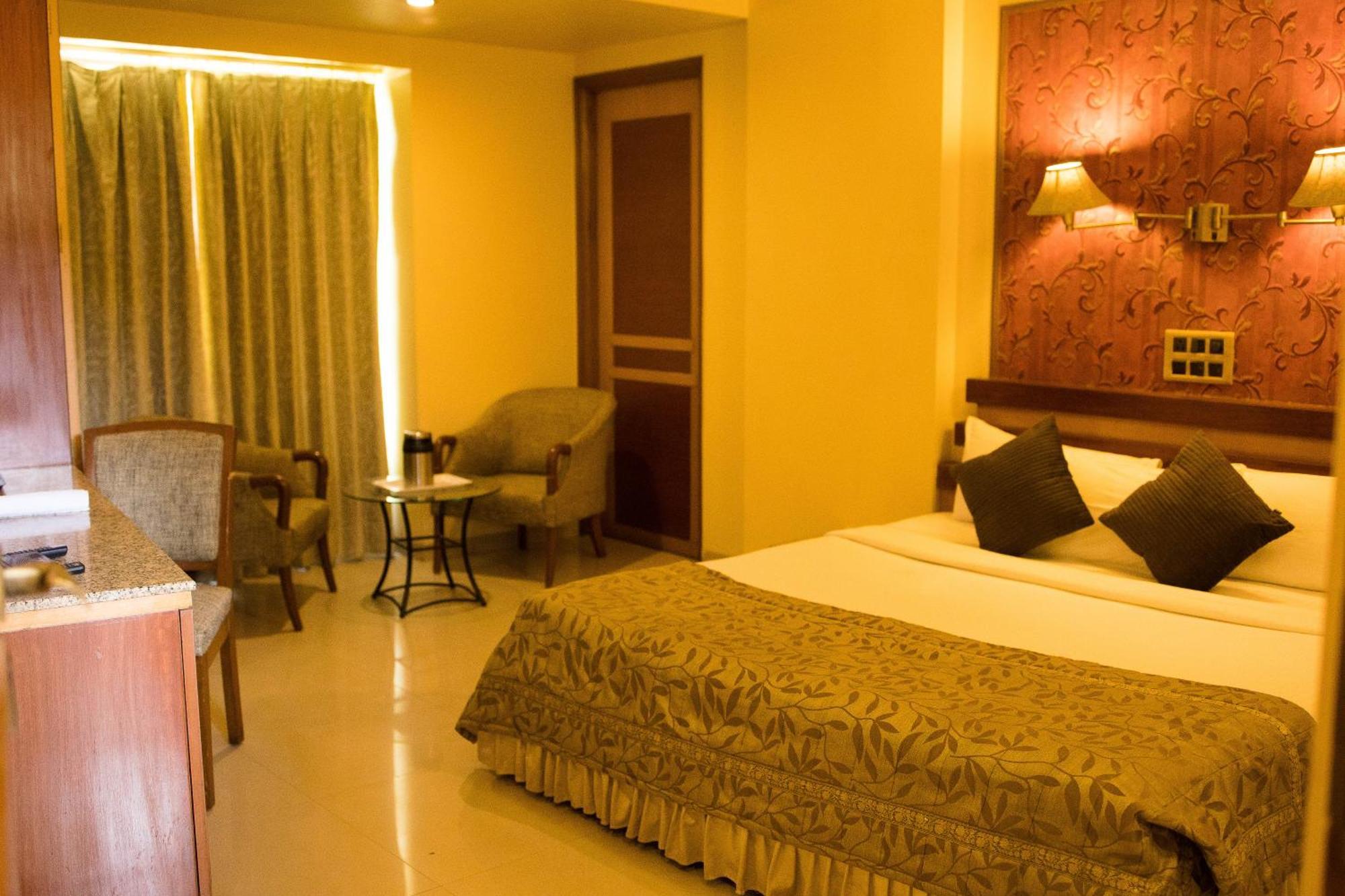 Hotel Deccan Royaale, Shivajinagar 푸네 외부 사진